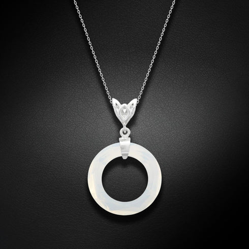 Sudraba kulons "Cosmic Ring (White Opal)" ar Swarovski™ kristāliem